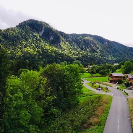 Du Bonheur Chalet Bonnevaux (Haute-Savoie)