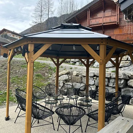 Du Bonheur Chalet *